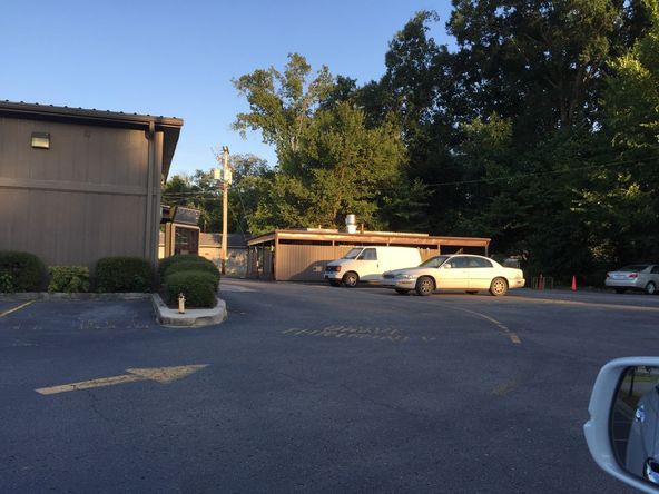 Full Service Restaurant Real Estate in North Alabama on Major Artery: 2940 Veterans Dr, Scottsboro, AL 35769